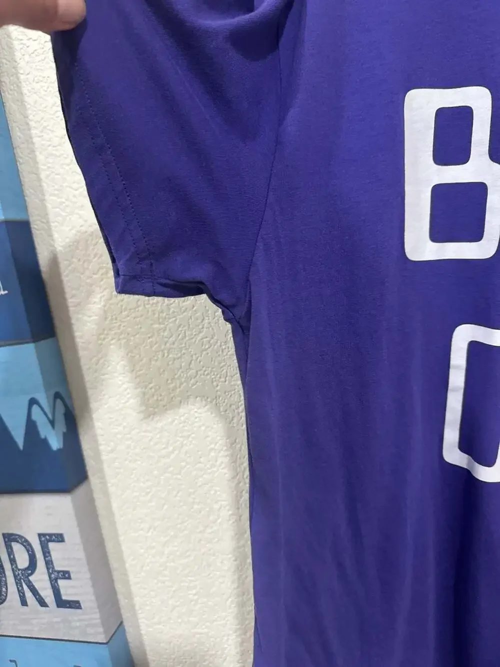 Stranger Things Dustin Henderson 'Byte Off' Purple Graphic T-Shirt Adult Size L - Picture 5 of 9